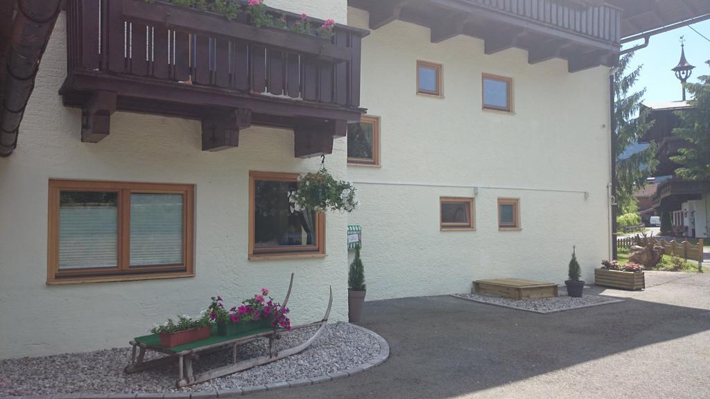 Apartamento Haus Alpenrose Waidring Exterior foto
